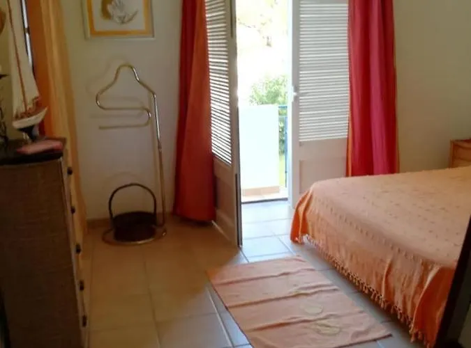 Tatil Evi Garden Villa, Cosy House By The Sea Praia Verde