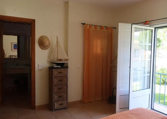 Garden Villa, Cosy House By The Sea Tatil Evi