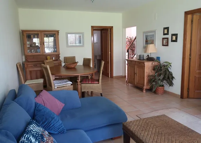 Tatil Evi Garden Villa, Cosy House By The Sea Praia Verde