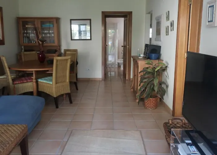 Garden Villa, Cosy House By The Sea Tatil Evi *