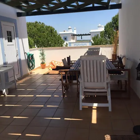 Garden Villa, Cosy House By The Sea Hébergement de vacances Praia Verde