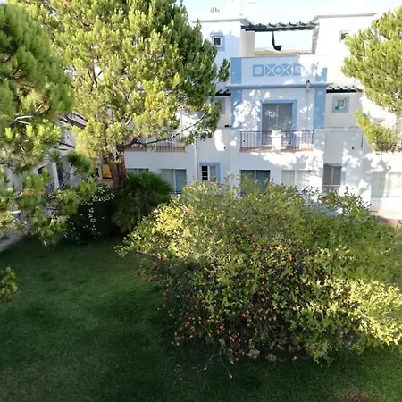 Garden Villa, Cosy House By The Sea *