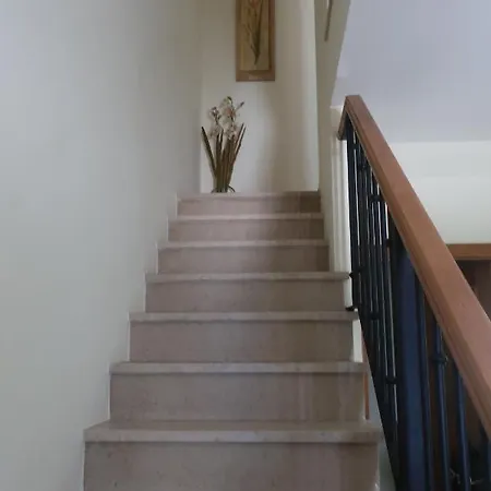 Garden Villa, Cosy House By The Sea Дом отдыха