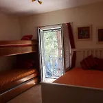 Nyaraló Garden Villa, Cosy House By The Sea *