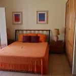 Garden Villa, Cosy House By The Sea Nyaraló Praia Verde